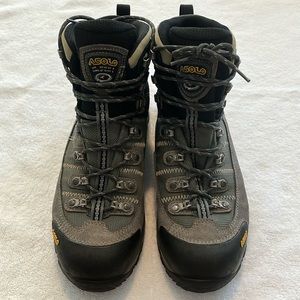 ASOLO HIKING BOOTS